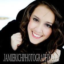 Dominique Bean's Instagram, Twitter & Facebook