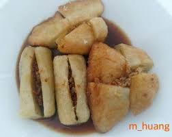 Namun apa jadinya jika pempek disajikan tanpa daging ikan? Fried Vegetarian Non Fish Meat Fish Cake With Ground Ebi Filled And Cuko Soup Pempek Tepung Tanpa Ikan Dengan Ebi Dan Kuah Cuko Vegetarian Ebi Tepung