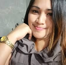 Aida Benson's Instagram, Twitter & Facebook