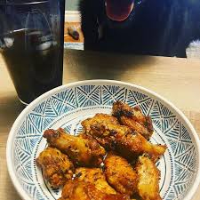 Raise your hand if you like chicken wings. Aintnothangbutachickenwing Instagram Posts Gramho Com