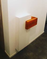 Telefonschrankchen Routerversteck Ideales Versteck Fur Router Festplatten Und Kabelsalat Der Holzklotz Aus Massiver E Telefonschrank Router Verstecken Router