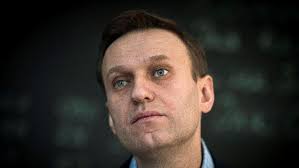A russian agent sent to tail alexey navalny has revealed how a lethal toxin was secreted in the underpants of the opposition leader. Polisi Rusia Tangkap 3 400 Pendemo Pembebasan Navalny