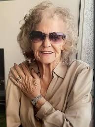 This was my sweet cousin, Dorothy Jean Taylor Casteel (1940-2018). She was  married to Ernest Casteel (1937-2010). They lived just off of Bob Wallace 