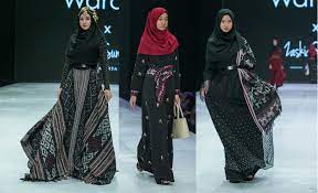 Blazer muslim zaskia sungkar, bahkan diminati oleh ribuan muslimah di tanah air. Karakter Wibawa Pada Modestwear Zaskia Sungkar Ifw 2019 Luxina Id