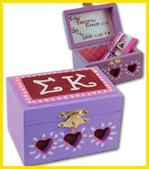 Need Ideas For Little Sister Gifts Sorority Sister Make Your Own Sigma Kappa Diygreek Com Sigma Kappa Sorority Crafts Sigma Kappa Sorority