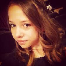 Sydney Caron (@syydnneyy_)