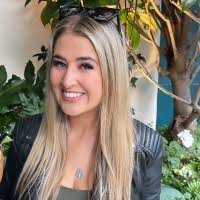 Samantha Rothstein's Instagram, Twitter & Facebook