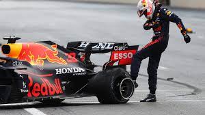 Sergio perez proved he's perfect 'second driver' to max verstappen in baku: Formel 1 Nach Baku Reifenplatzer Max Verstappen Mit Pirelli Erklarung Nicht Zufrieden