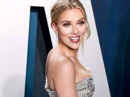 Так, звезда изначально скрывала свою беременность, но потом таки решила поделиться этой. Skarlett Johansson Ne Zabyvaet Predohranyatsya Ekspress Gazeta