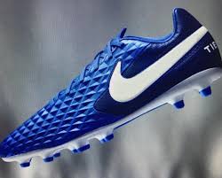Introducing The Upcoming Nike Tiempo Legend 8 S Is It Just Me Or Does That Diamond Leather Loo Zapatos De Futbol Nike Botas De Futbol Nike Zapatos De Futbol