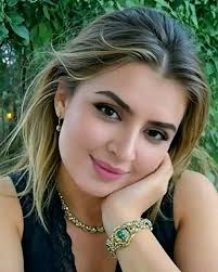 Happy Wednesday dear friends,,,,feliz miércoles por você todos.