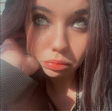 Bra recommendations for minimizing larger chests