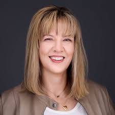 Angie Boudreau's Instagram, Twitter & Facebook