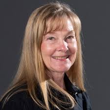 Roxie Lee's Instagram, Twitter & Facebook