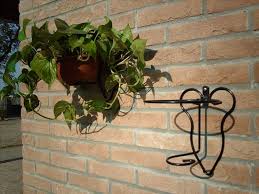 Ideale per terrazze, balconi e balconi, lo stile classico si combina con lo stile naturale. Fioriere Ferro Battuto Fioriere Fioriere Ferro Battuto Vasi Fioriere