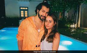 Love Actually This Pic Of Varun Dhawan And Girlfriend Natasha Dalal Varun dhawan dines with rumoured girlfriend natasha dalal.(viral bhayani). varun dhawan and girlfriend natasha dalal