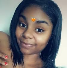 Crockpot Chicken Pot Pie 1/4 Cup Chicken Broth 2 or 3 Boneless Skinless  Chicken Breasts 2 cans cream of chicken soup 1 Bag Frozen Mixed Veggies 1/4  cup Sour Cream Salt Pepper,