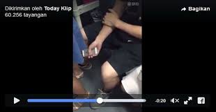 Foto tersebut bermula dari postingan seorang netizen di media sosial. Hot Thread 3 Untuk Kalian Yang Suka Pakai Rok Mini Di Tempat Umum Wajib Lihat Video Ini Okezone Nasional