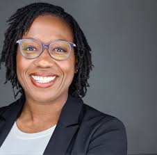 Going into the new year with new headshots. I loved my previous one, but  I'm 25 lbs lighter, look a little different and things in my life have  changed. Thanks to Michael