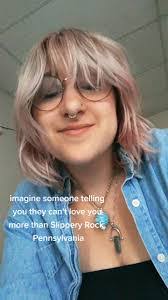 Hannah Confer's Instagram, Twitter & Facebook