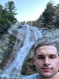 Edwin Restituyo's Instagram, Twitter & Facebook