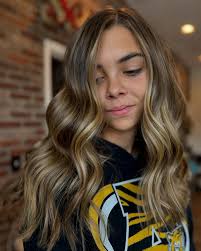 Shelbyville TN Hair Stylist (@hairby_cortneyjo) • Instagram photos and  videos