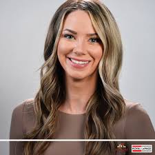 ☆Welcome Brianna Buban☆ ArTEAM continues to grow! We are so excited to  welcome our newest member to the ArTEAM Family, Brianna! A couple fun facts  about Brianna: ✔︎ Graduated with distinction from