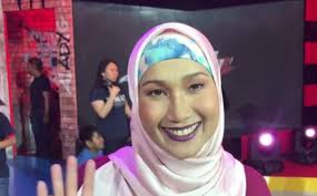 Live streaming super spontan superstar 2017 akhir online | rancangan realiti popular di astro warna iaitu program lawak super spontan superstar yang akan mula bersiaran pada 8 september 2017. Super Spontan Superstar 2017 Amy Mastura Tak Sangka Dapat Bertahan Sehingga Separuh Akhir Gempak