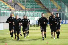 Da oggi cambia l'assetto societario con l'uscita di scena dell'ex socio tony di piazza che diventa un creditore del club per avere esercitato. La Fase 2 Degli Allenamenti Del Palermo Da Oggi Al Barbera Ecco Come Ilovepalermocalcio