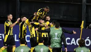 Peñarol full name club atlético peñarol nickname(s) carboneros (coalmen) aurinegros. Sella El Pasaje Penarol Va Por Confirmar Su Lugar En Los Octavos De La Copa Sudamericana Ovacion 18 05 2021 El Pais Uruguay