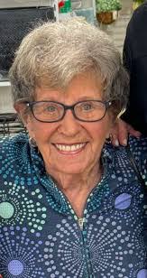 Eileen Wayne's Instagram, Twitter & Facebook