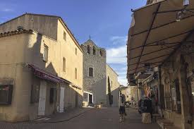 Tripadvisor has 8,292 reviews of le castellet hotels, attractions, and restaurants making it your best le castellet resource. Le Castellet Ein Typisches Bergdorf In Der Provence Mit Langer Geschichte