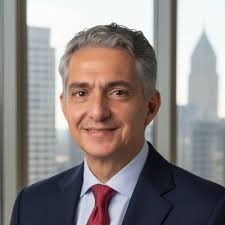 Un día como hoy hace 30 años arranqué mi vida profesional en el mundo de  los medios de pago, en uno de los principales bancos de México en aquella  época. A 30