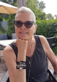 Obituary information for Doreen Cross