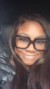 Good morning everyone enjoy your beautiful day and as always don't forget  to smile it'll make you feel better 😊 ❤️🖤💚