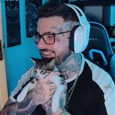 lucia aparicio graña (@MahoNoKuroNeko)