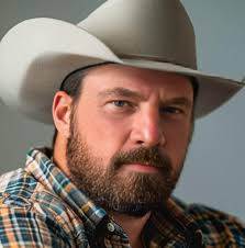 NILES OS7.3 INDOOR/ OUTDOOR THESES SELL FOR $500.00 BRAND NEW . IVE HAD  THEM FOR A WHILE NO LONGER HAVE THE BRACKETS, AND ONE SPEAKER HAS A DENT ON  THE COVER ..