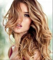 Caramel highlights and honey blonde hair area match made in heaven. Best Golden Blonde Hair Highlights 2020 Photo Ideas Step By Step