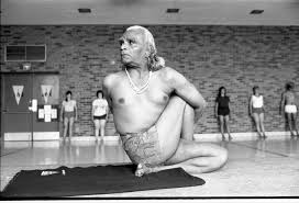 B k s iyengar yoga. B K S Iyengar Demonstrates Yoga Pose For Students At The Ann Arbor Ymca September 24 1984 Ann Arbor District Library