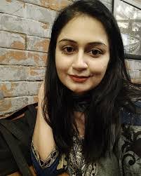 Ariba Khan's Instagram, Twitter & Facebook