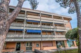 Nella splendida forte dei marmi, un ampio catalogo di case in affitto. Le Migliori 10 Ville A Forte Dei Marmi Nel 2021 Con Prezzi Case E Case Vacanze In Affitto A Forte Dei Marmi Italia Tripadvisor