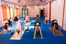 Love Your Body Yoga | Roots Yoga & Wellness