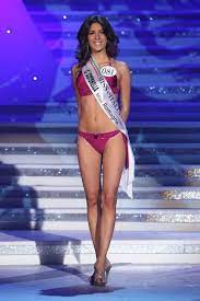 Brûlée à l'acide par son ex, l'ancienne miss raconte son calvaire. Gessica Notaro A Miss Italia Ambasciatrice Contro La Violenza Il Mattino It