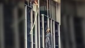We did not find results for: Two Window Washers Rescued From Ledge Atop Toronto Skyscraper After Platform Fell Hundreds Of Feet Cp24 Com