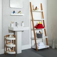 Idéal pour garder en serviettes de toilette, gel douche, vêtement, etc. Etagere Salle De Bain Un Bain D Idee Pour Faire Le Bon Choix Archzine Fr
