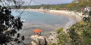 Jam Operasional Pantai Karang Bolong Biaya Tiket Masuk Pantai Karang Bolong Kebumen Misteri Asal Usul Lokasi Wisata Jejakpiknik Com Pantai Karang Bolong Memiliki Daya Tarik Yang Berbeda Dengan Pantai Lain