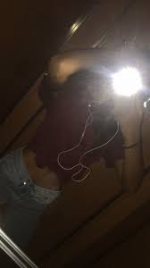 Black And White Mirror Selfie With Flash Ig Marinakucaa Fotos Tumblr Para Instagram Fotos De Personas Tumblr Como Sacar Fotos Tumblr