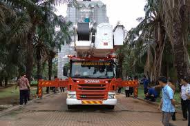 Ayo menulis kamu sudah belajar tentang alat transportasi khusus. Antara Ambulans Dan Mobil Pemadam Mana Yang Harus Diutamakan