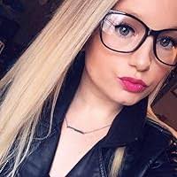 Sophie Monroe's Instagram, Twitter & Facebook