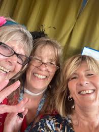 Hi all, can you recommend a good but not expensive hair cut and blowdry in  Bicester please? Thanks in advance x